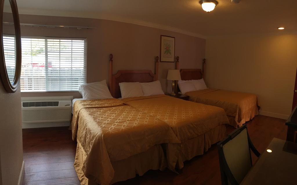 סלינס Wagon Wheel Motel מראה חיצוני תמונה