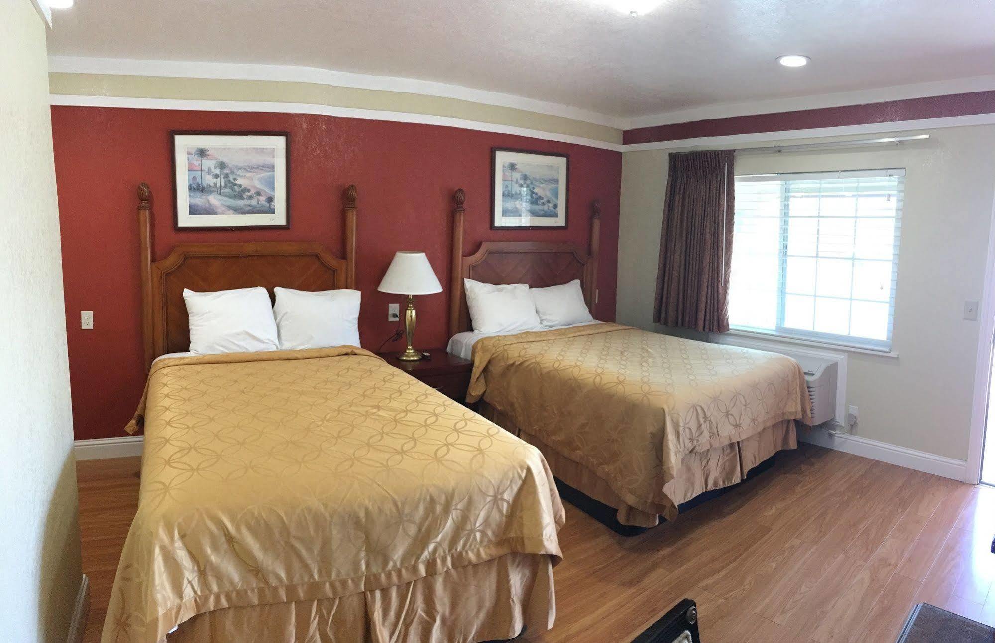 סלינס Wagon Wheel Motel מראה חיצוני תמונה