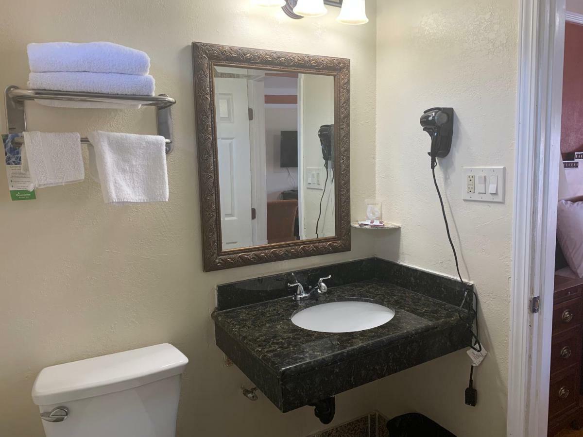 סלינס Wagon Wheel Motel מראה חיצוני תמונה